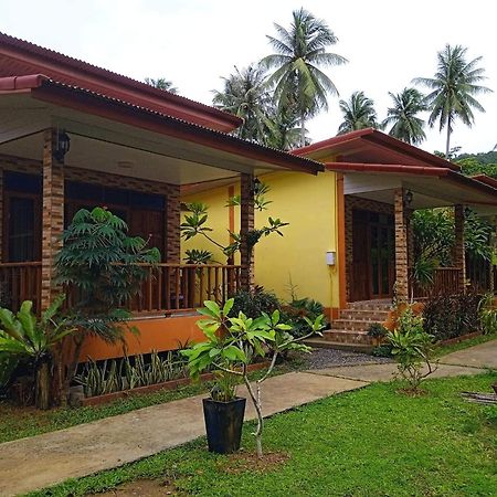ヤオノイ島 Coconut Cornerヴィラ 部屋 写真