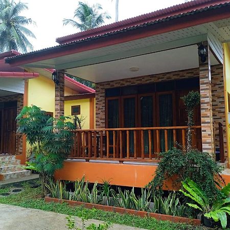 ヤオノイ島 Coconut Cornerヴィラ 部屋 写真