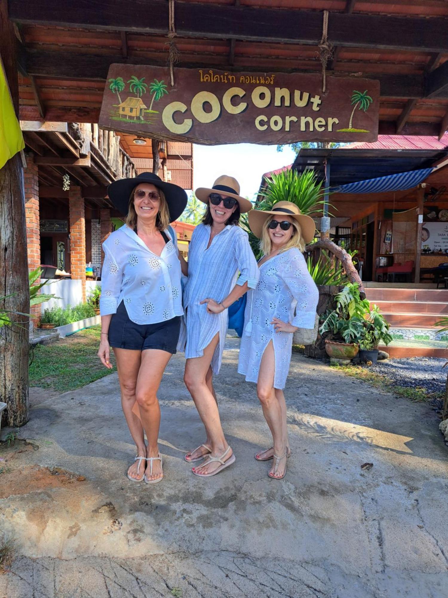 ヤオノイ島 Coconut Cornerヴィラ エクステリア 写真