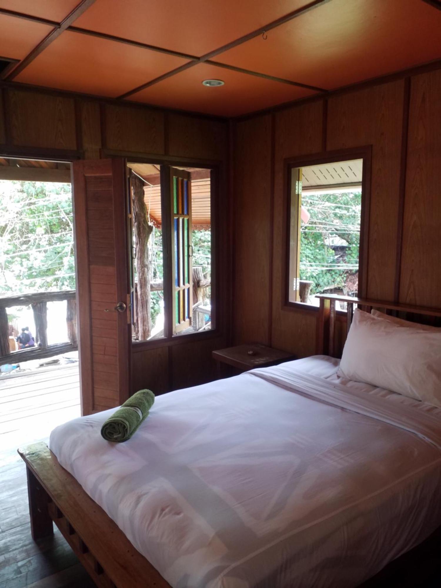 ヤオノイ島 Coconut Cornerヴィラ 部屋 写真